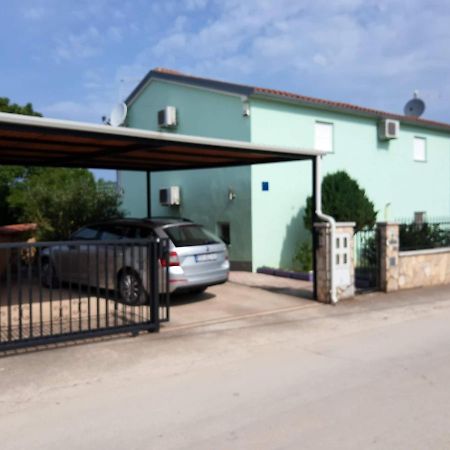Apartments Villa Elda Peroj Luaran gambar