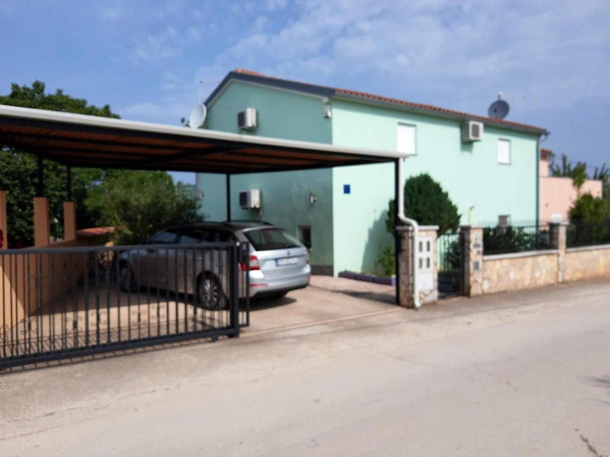 Apartments Villa Elda Peroj Luaran gambar